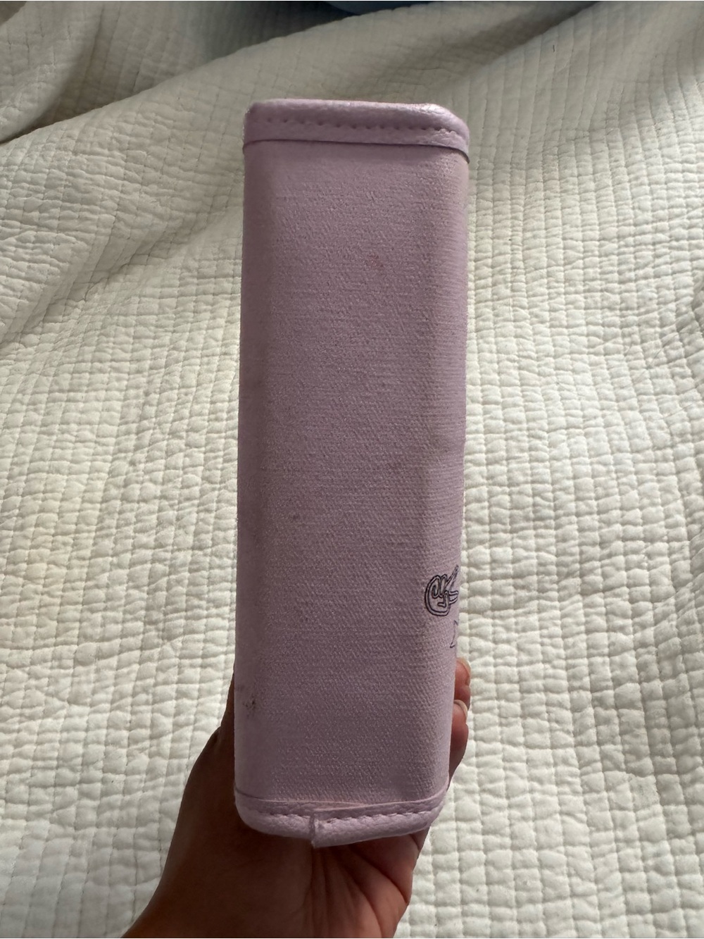 Glossier x Olivia Rodrigo mini beauty bag - Picture 3 of 3
